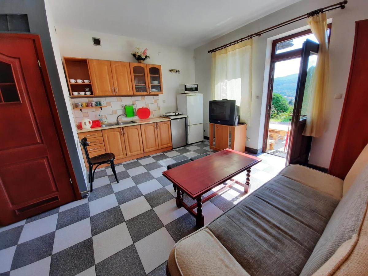 Noclegi W Ksiegarni Bielsko-Biala Exterior foto